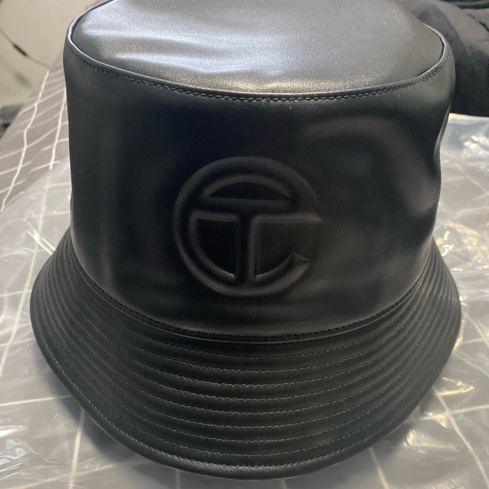 Telfar Bucket Hat Black L/XL